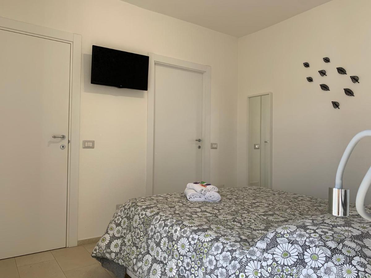 B&B Somiar San Teodoro  Extérieur photo