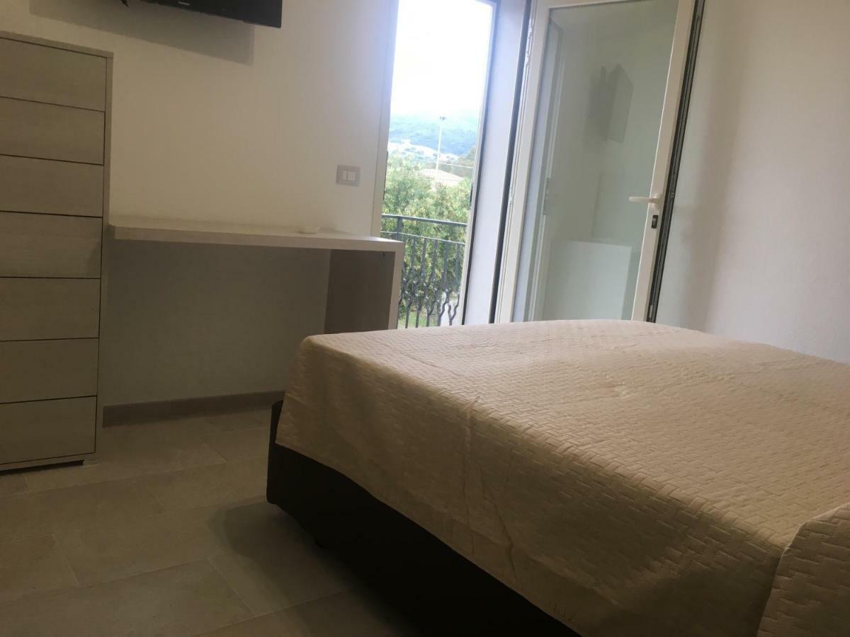 B&B Somiar San Teodoro  Extérieur photo