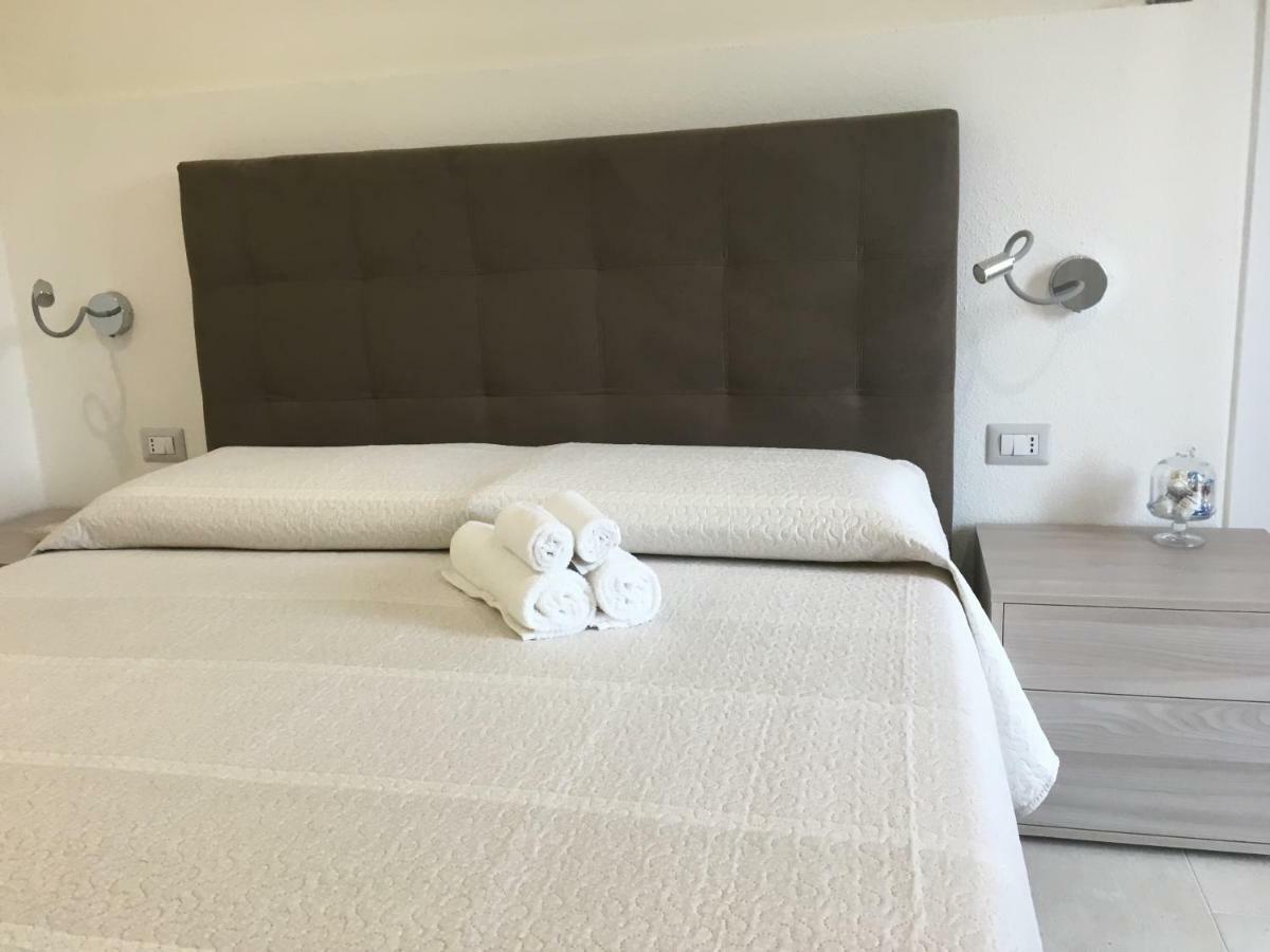 B&B Somiar San Teodoro  Extérieur photo